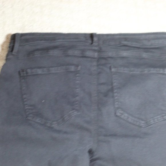 NYDJ Size 8 Black Slim Bootcut Sure Stretch LiftxTuck Technology High Rise Jeans - Picture 4 of 8